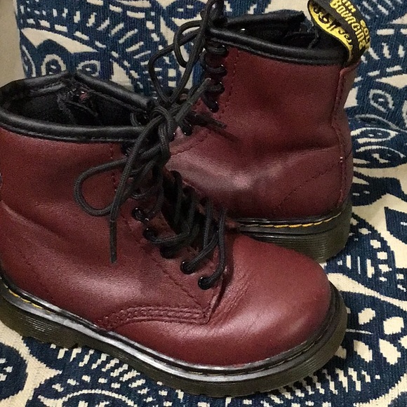 Dr. Marten Junior Delaney Boot 1460T toddler/sz 7 US/ 6 UK / 23 EU - Picture 3 of 12
